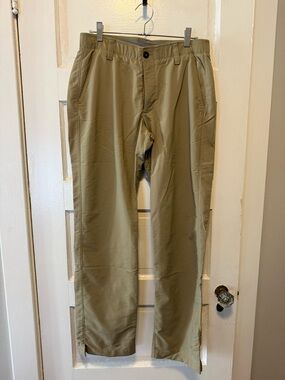 Under Armour Men's Tan Performance Golf Pants